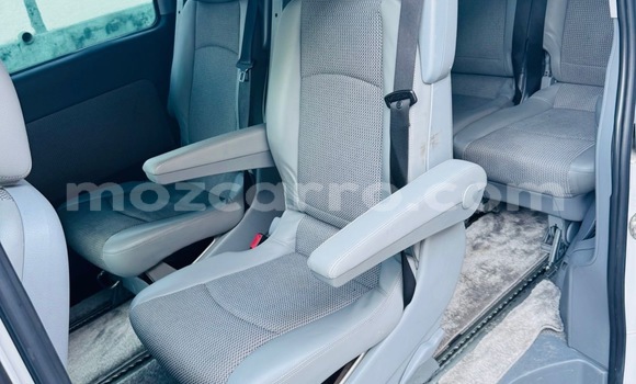 Buy Used Mercedes‒Benz V-klasse White Car in Maputo in Maputo Buy Used Mercedes‒Benz V-klasse White Car in Maputo in Maputo