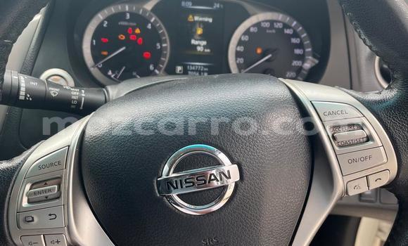 Buy Used Nissan Navara White Car in Maputo in Maputo Buy Used Nissan Navara White Car in Maputo in Maputo