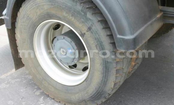 Buy Used Mercedes‒Benz 1824 White Truck in Gilé in Zambezia Buy Used Mercedes‒Benz 1824 White Truck in Gilé in Zambezia