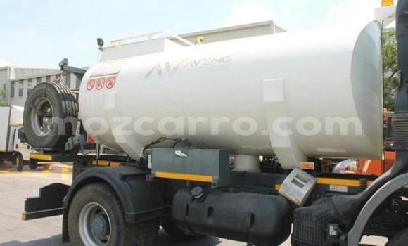 Buy Used Mercedes‒Benz 1824 White Truck in Gilé in Zambezia Buy Used Mercedes‒Benz 1824 White Truck in Gilé in Zambezia