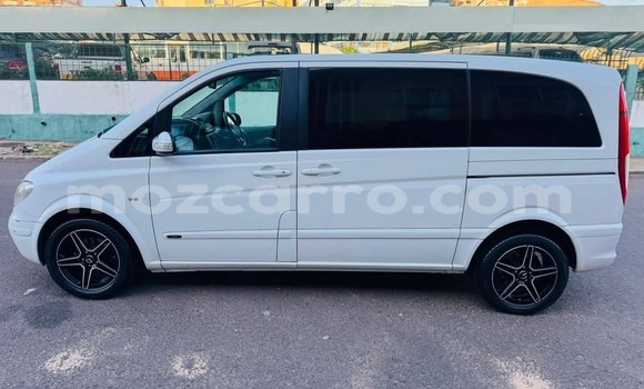 Tenga Itsva Mercedes‒Benz V-klasse Chena Mota in Maputo in Maputo Tenga Itsva Mercedes‒Benz V-klasse Chena Mota in Maputo in Maputo