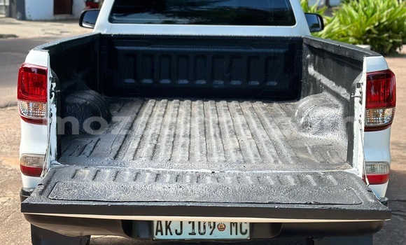 Comprar Usado Mazda BT-50 Castanho Carro em Maputo em Maputo Comprar Usado Mazda BT-50 Castanho Carro em Maputo em Maputo