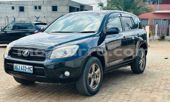 Nunua Ilio tumika Toyota RAV4 Bluu Gari ndani ya Maputo nchini Maputo