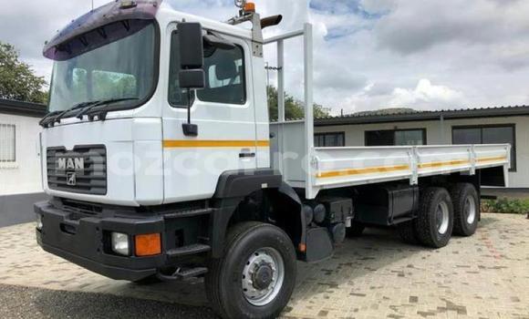 Comprar Usado Man Silent Branco Caminhão em Gilé em Zambezia Comprar Usado Man Silent Branco Caminhão em Gilé em Zambezia