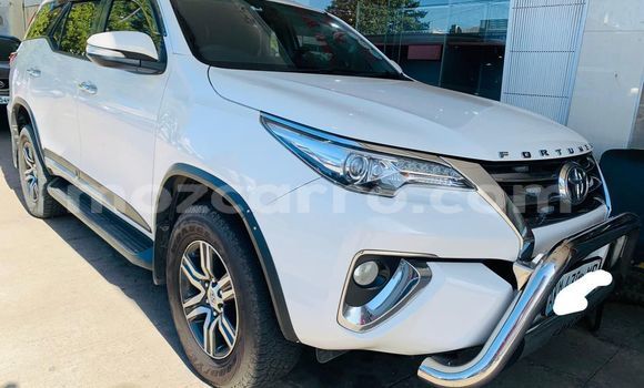 Comprar Usado Toyota Fortuner Branco Carro em Maputo em Maputo Comprar Usado Toyota Fortuner Branco Carro em Maputo em Maputo