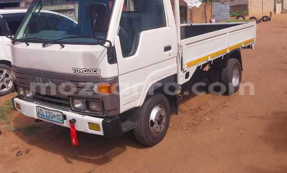 Comprar Usado Toyota Dyna Branco Carro em Maputo em Maputo Comprar Usado Toyota Dyna Branco Carro em Maputo em Maputo