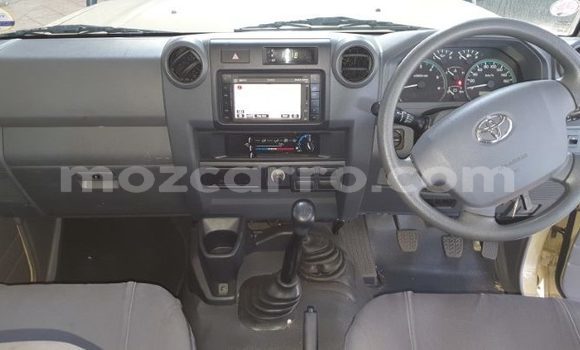 Buy Used Toyota Land Cruiser Brown Car in Maputo in Maputo Buy Used Toyota Land Cruiser Brown Car in Maputo in Maputo