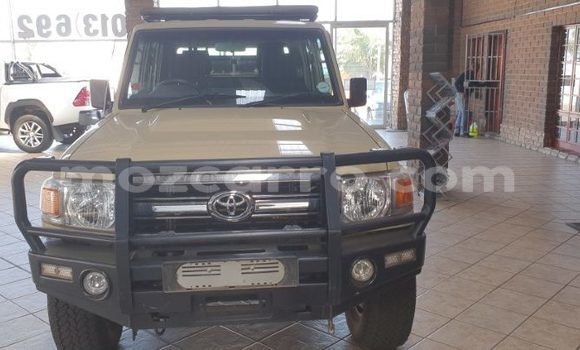 Buy Used Toyota Land Cruiser Brown Car in Maputo in Maputo Buy Used Toyota Land Cruiser Brown Car in Maputo in Maputo