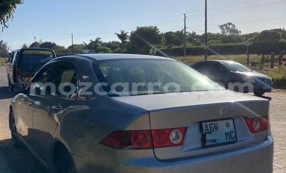 Nunua Ilio tumika Honda Accord Fedha Gari ndani ya Maputo nchini Maputo Nunua Ilio tumika Honda Accord Fedha Gari ndani ya Maputo nchini Maputo