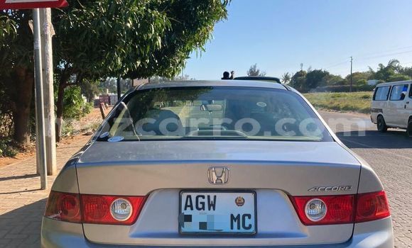 Nunua Ilio tumika Honda Accord Fedha Gari ndani ya Maputo nchini Maputo Nunua Ilio tumika Honda Accord Fedha Gari ndani ya Maputo nchini Maputo