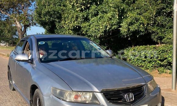 Nunua Ilio tumika Honda Accord Fedha Gari ndani ya Maputo nchini Maputo Nunua Ilio tumika Honda Accord Fedha Gari ndani ya Maputo nchini Maputo