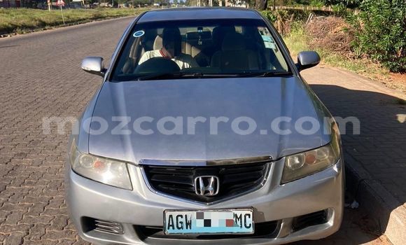 Nunua Ilio tumika Honda Accord Fedha Gari ndani ya Maputo nchini Maputo Nunua Ilio tumika Honda Accord Fedha Gari ndani ya Maputo nchini Maputo