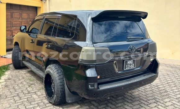 Nunua Ilio tumika Toyota Land Cruiser Nyeusi Gari ndani ya Maputo nchini Maputo Nunua Ilio tumika Toyota Land Cruiser Nyeusi Gari ndani ya Maputo nchini Maputo