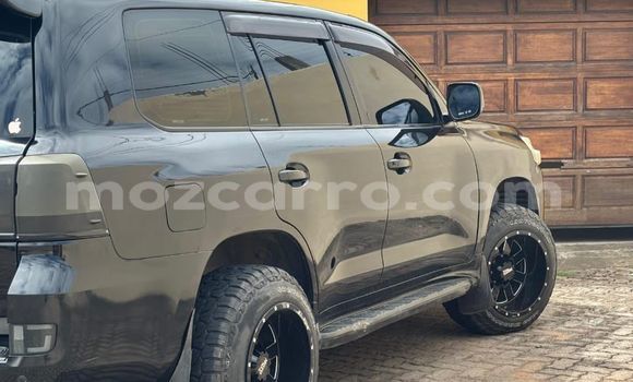 Nunua Ilio tumika Toyota Land Cruiser Nyeusi Gari ndani ya Maputo nchini Maputo Nunua Ilio tumika Toyota Land Cruiser Nyeusi Gari ndani ya Maputo nchini Maputo