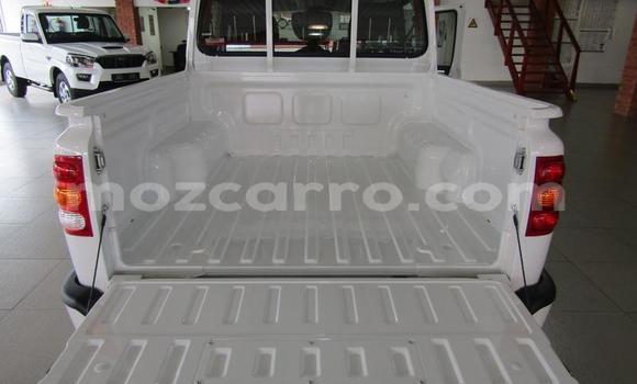 Comprar Usado Mahindra Armada Branco Carro em Maputo em Maputo Comprar Usado Mahindra Armada Branco Carro em Maputo em Maputo