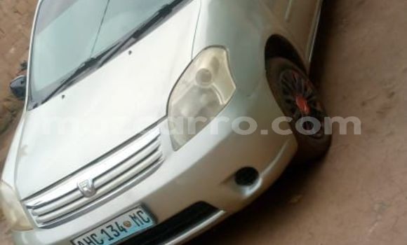 Comprar Usado Toyota Raum De outros Carro em Maputo em Maputo Comprar Usado Toyota Raum De outros Carro em Maputo em Maputo