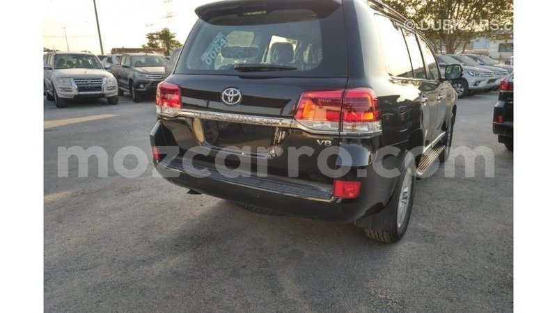 Big with watermark toyota land cruiser cabo delgado import dubai 5787