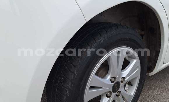 Nunua Ilio tumika Honda Fit Nyeupe Gari ndani ya Maputo nchini Maputo Nunua Ilio tumika Honda Fit Nyeupe Gari ndani ya Maputo nchini Maputo