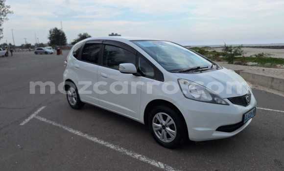 Nunua Ilio tumika Honda Fit Nyeupe Gari ndani ya Maputo nchini Maputo Nunua Ilio tumika Honda Fit Nyeupe Gari ndani ya Maputo nchini Maputo