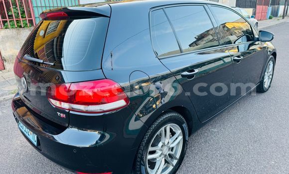 Nunua Ilio tumika Volkswagen Golf Nyeusi Gari ndani ya Maputo nchini Maputo Nunua Ilio tumika Volkswagen Golf Nyeusi Gari ndani ya Maputo nchini Maputo