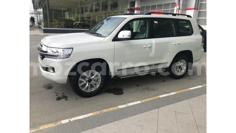 Big with watermark toyota land cruiser cabo delgado import dubai 5789