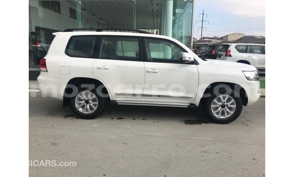Buy Import Toyota Land Cruiser White Car in Import - Dubai in Cabo Delgado Buy Import Toyota Land Cruiser White Car in Import - Dubai in Cabo Delgado