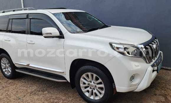 Nunua Ilio tumika Toyota Land Cruiser Prado Nyeupe Gari ndani ya Maputo nchini Maputo Nunua Ilio tumika Toyota Land Cruiser Prado Nyeupe Gari ndani ya Maputo nchini Maputo