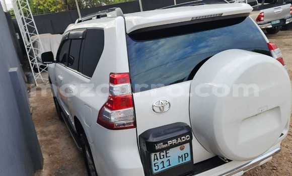 Nunua Ilio tumika Toyota Land Cruiser Prado Nyeupe Gari ndani ya Maputo nchini Maputo Nunua Ilio tumika Toyota Land Cruiser Prado Nyeupe Gari ndani ya Maputo nchini Maputo