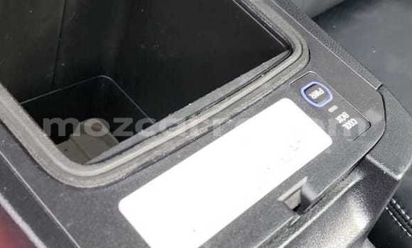 Nunua Ilio tumika Toyota Land Cruiser Prado Nyeupe Gari ndani ya Maputo nchini Maputo Nunua Ilio tumika Toyota Land Cruiser Prado Nyeupe Gari ndani ya Maputo nchini Maputo