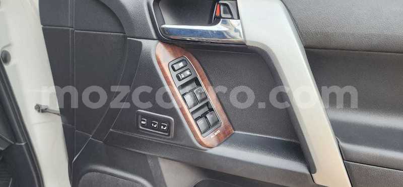 Big with watermark toyota land cruiser prado maputo maputo 34882