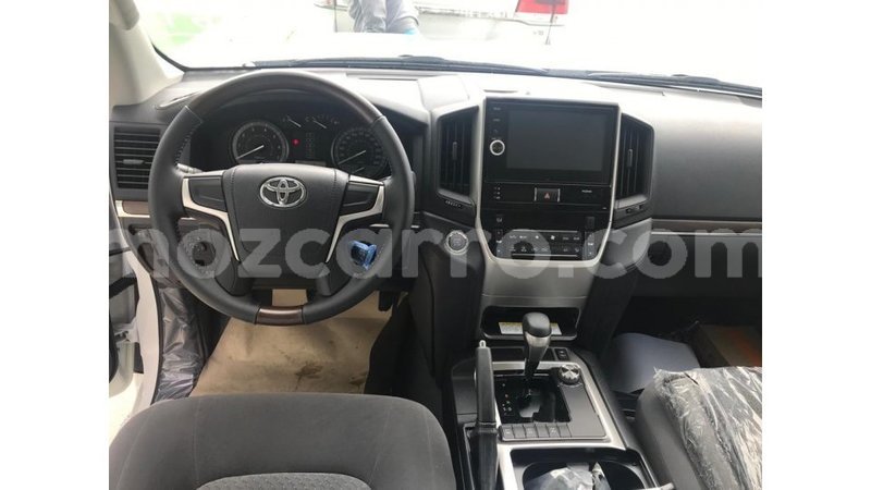 Big with watermark toyota land cruiser cabo delgado import dubai 5789