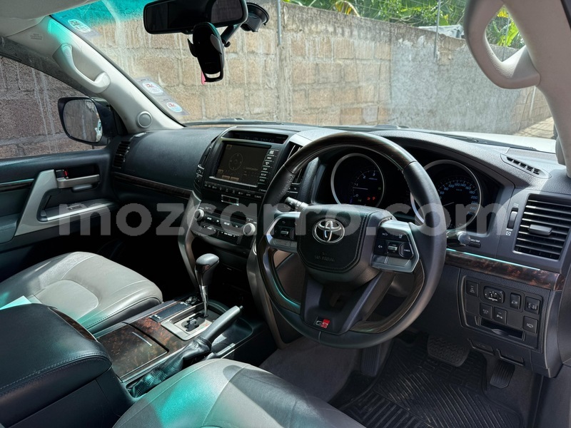 Big with watermark toyota land cruiser maputo maputo 34890