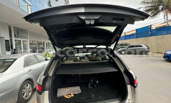 Comprar Novo Land Rover Range Rover Bege Carro em Maputo em Maputo Comprar Novo Land Rover Range Rover Bege Carro em Maputo em Maputo