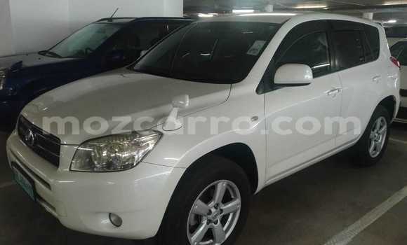 Comprar Usado Toyota RAV4 Branco Carro em Maputo em Maputo Comprar Usado Toyota RAV4 Branco Carro em Maputo em Maputo