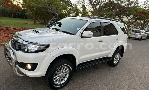 Buy Used Toyota Fortuner White Car in Maputo in Maputo Buy Used Toyota Fortuner White Car in Maputo in Maputo