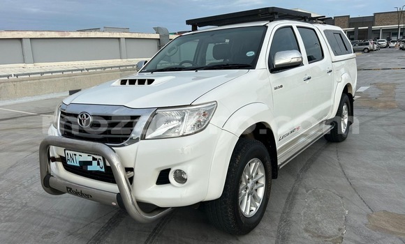Tenga Tsaru Toyota Hilux Chena Mota in Maputo in Maputo Tenga Tsaru Toyota Hilux Chena Mota in Maputo in Maputo