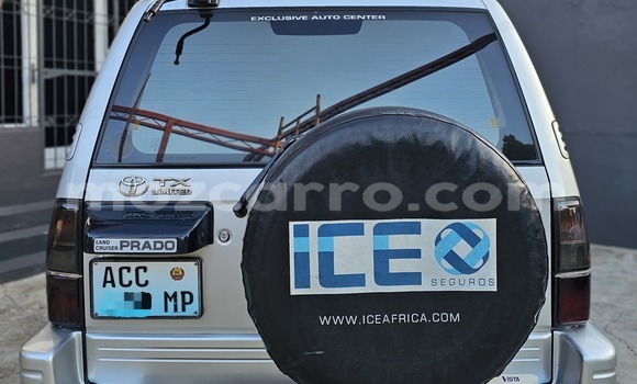 Nunua Ilio tumika Toyota Land Cruiser Prado Fedha Gari ndani ya Maputo nchini Maputo Nunua Ilio tumika Toyota Land Cruiser Prado Fedha Gari ndani ya Maputo nchini Maputo