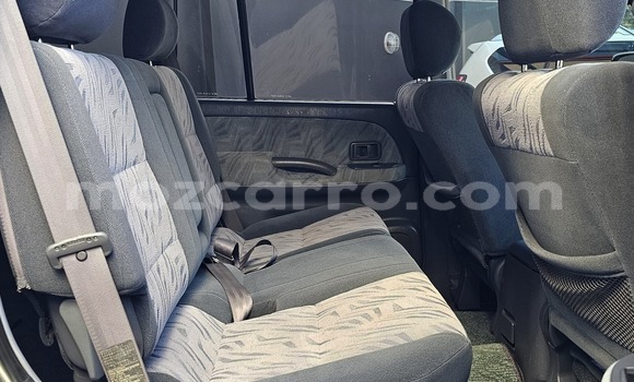 Nunua Ilio tumika Toyota Land Cruiser Prado Fedha Gari ndani ya Maputo nchini Maputo Nunua Ilio tumika Toyota Land Cruiser Prado Fedha Gari ndani ya Maputo nchini Maputo