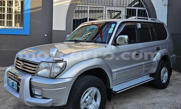 Tenga Tsaru Toyota Land Cruiser Prado Zvimwe Mota in Maputo in Maputo Tenga Tsaru Toyota Land Cruiser Prado Zvimwe Mota in Maputo in Maputo