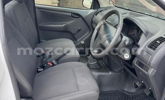 Tenga Itsva Isuzu D-MAX Chena Mota in Maputo in Maputo Tenga Itsva Isuzu D-MAX Chena Mota in Maputo in Maputo