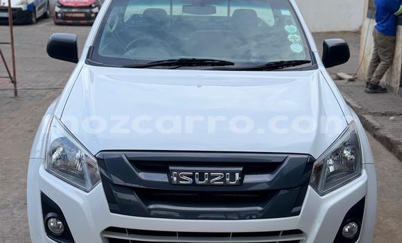 Tenga Itsva Isuzu D-MAX Chena Mota in Maputo in Maputo Tenga Itsva Isuzu D-MAX Chena Mota in Maputo in Maputo