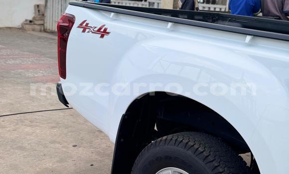 Tenga Itsva Isuzu D-MAX Chena Mota in Maputo in Maputo Tenga Itsva Isuzu D-MAX Chena Mota in Maputo in Maputo