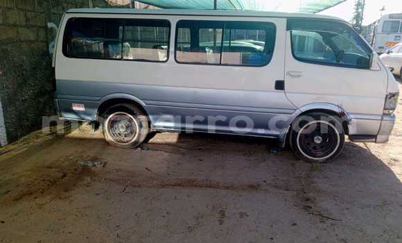 Nunua Ilio tumika Toyota Hiace Nyingine Gari ndani ya Maputo nchini Maputo Nunua Ilio tumika Toyota Hiace Nyingine Gari ndani ya Maputo nchini Maputo