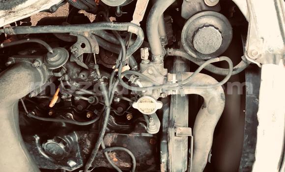 Nunua Ilio tumika Toyota Hiace Nyingine Gari ndani ya Maputo nchini Maputo Nunua Ilio tumika Toyota Hiace Nyingine Gari ndani ya Maputo nchini Maputo