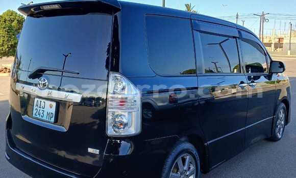 Comprar Novo Toyota Noah Preto Carro em Maputo em Maputo Comprar Novo Toyota Noah Preto Carro em Maputo em Maputo