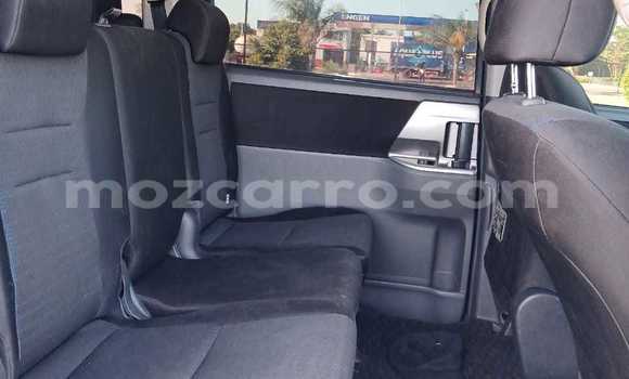 Comprar Novo Toyota Noah Preto Carro em Maputo em Maputo Comprar Novo Toyota Noah Preto Carro em Maputo em Maputo