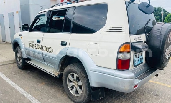 Nunua Ilio tumika Toyota Land Cruiser Prado Nyingine Gari ndani ya Maputo nchini Maputo Nunua Ilio tumika Toyota Land Cruiser Prado Nyingine Gari ndani ya Maputo nchini Maputo