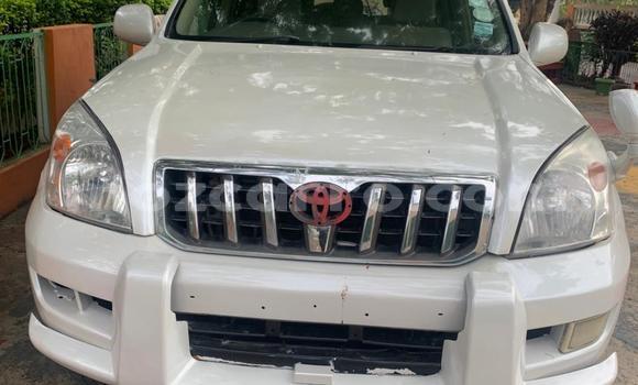 Comprar Usado Toyota Land Cruiser Prado Branco Carro em Maputo em Maputo Comprar Usado Toyota Land Cruiser Prado Branco Carro em Maputo em Maputo