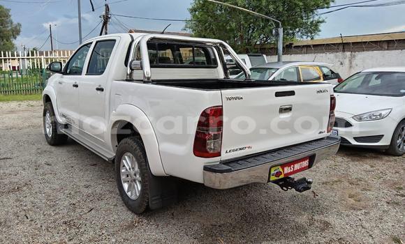 Comprar Usado Toyota Hilux Branco Carro em Maputo em Maputo Comprar Usado Toyota Hilux Branco Carro em Maputo em Maputo