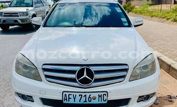 Tenga Tsaru Mercedes-Benz E-Classe Chena Mota in Maputo in Maputo Tenga Tsaru Mercedes-Benz E-Classe Chena Mota in Maputo in Maputo